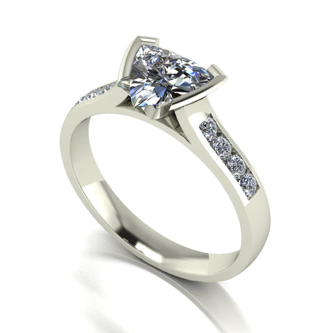 1.12ct (1x 7.0mm Trill & 8x 1.6mm Rnd) Trillion & Round Moissanite Set Shoulder Single Stone Ring