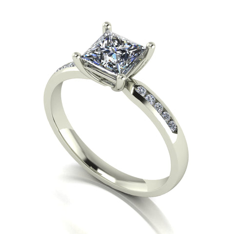 1.15ct (1x 5.5mm Sqr & 10x 1.3mm Rnd) Square & Round Moissanite Set shoulder Single Stone Ring